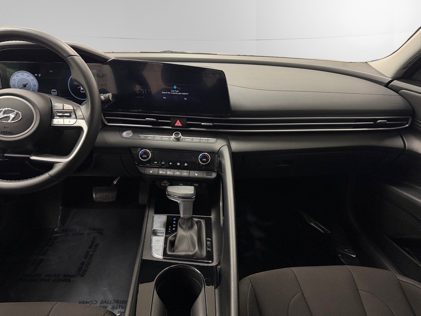 Certified 2023 Hyundai Elantra SEL w/ Convenience Package FWD image 11