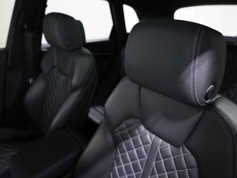 Used 2023 Audi SQ5 Premium Plus w/ Premium Plus Package image 18