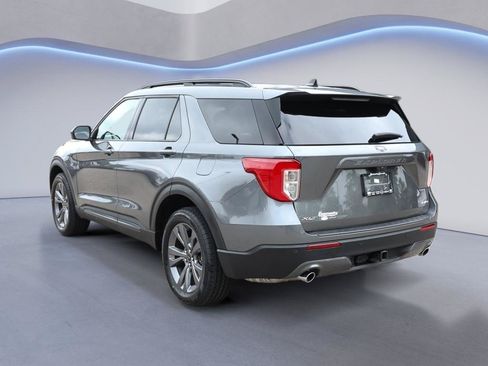 Certified 2023 Ford Explorer XLT w/ Equipment Group 202A AWD/4WD image 5