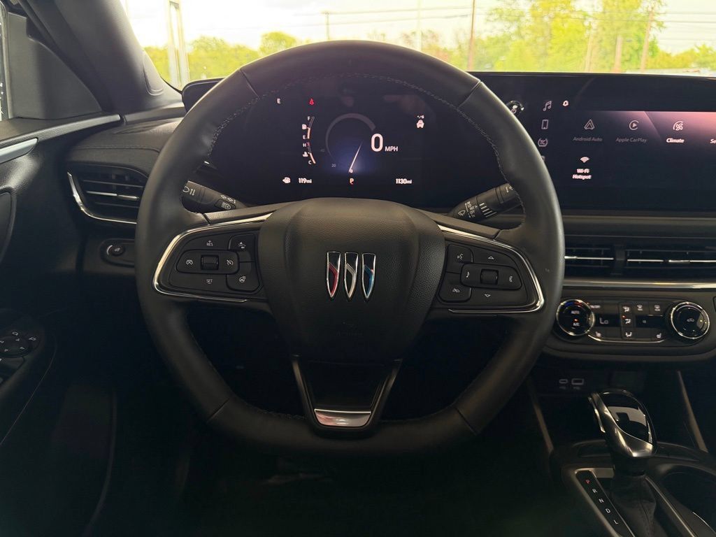 Used 2025 Buick Envista Preferred w/ Convenience I Package FWD image 18