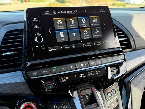 Certified 2026 Honda Odyssey Elite image 50