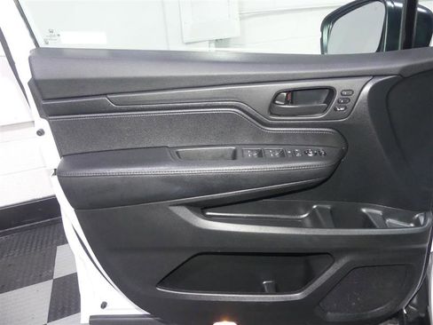 Used 2021 Honda Odyssey EX-L image 18