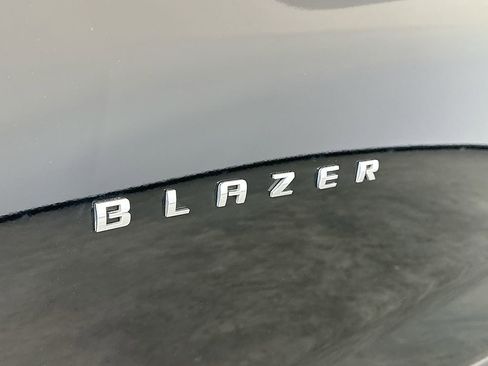 Used 2025 Chevrolet Blazer LT FWD image 36
