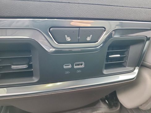 New 2026 GMC Sierra 2500 SLT w/ SLT Premium Package image 12