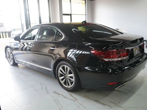 Used 2014 Lexus LS 460 RWD image 21