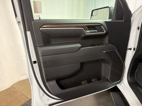New 2026 Chevrolet Silverado 1500 LT w/ Z71 Off-Road Package AWD/4WD image 4