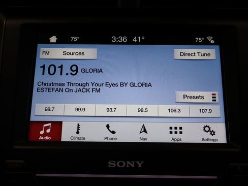 Used 2017 Ford Fusion Platinum image 26