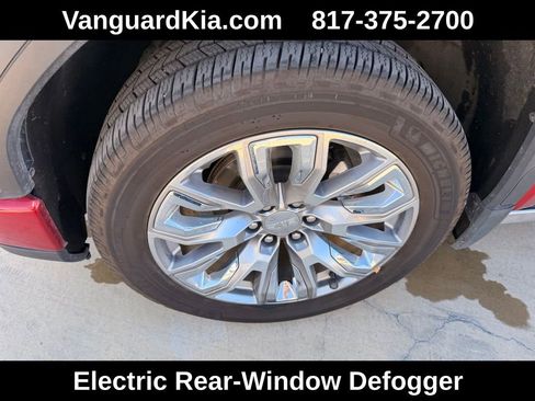 Used 2023 GMC Sierra 1500 Denali w/ Denali Reserve Package image 11