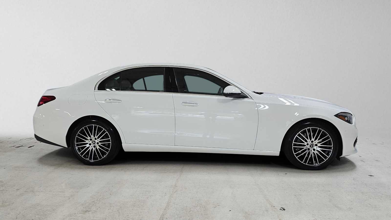 Used 2026 Mercedes-Benz C 300 4MATIC Sedan image 2