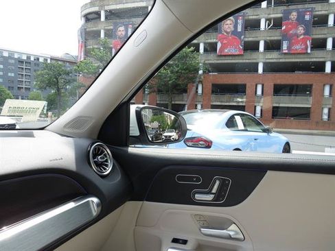 Certified 2020 Mercedes-Benz GLB 250 4MATIC image 17