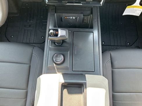 New 2026 GMC Hummer EV SUV AWD/4WD image 18