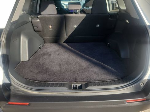 Certified 2023 Toyota RAV4 LE AWD/4WD image 29