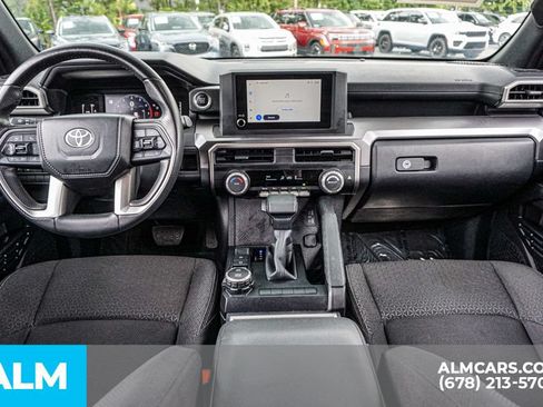Used 2025 Toyota 4Runner SR5 AWD/4WD image 26