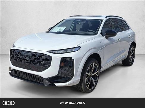 New 2026 Audi Q3 quattro 2.0T image 1