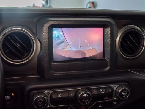 Used 2023 Jeep Wrangler Unlimited Sport AWD/4WD image 14