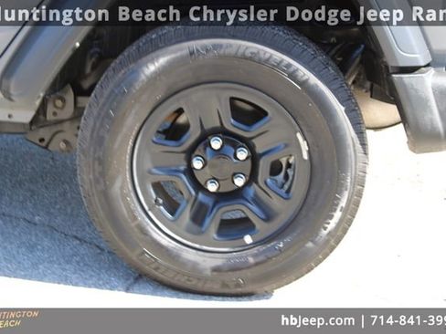Used 2023 Jeep Wrangler Sport image 6