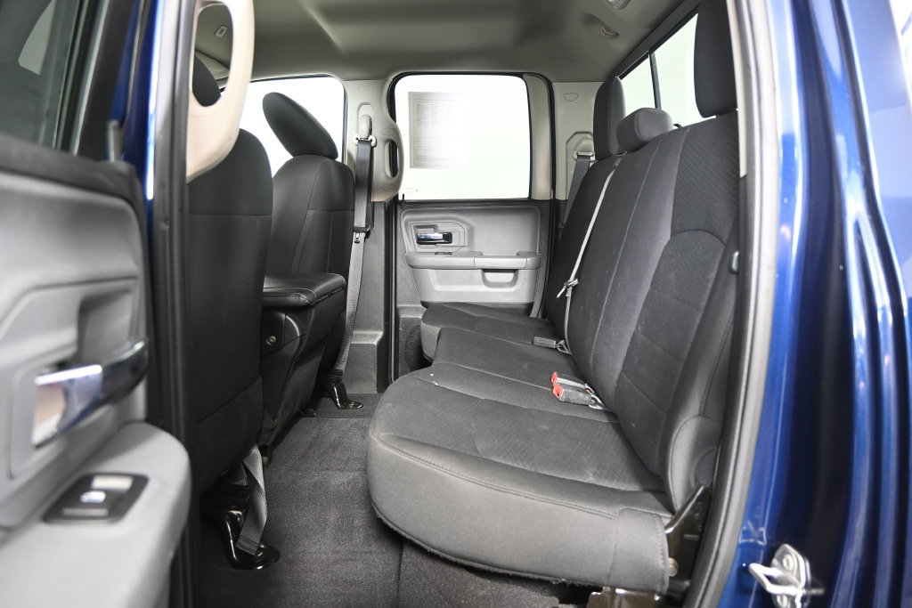 Used 2019 RAM 1500 Warlock AWD/4WD image 17