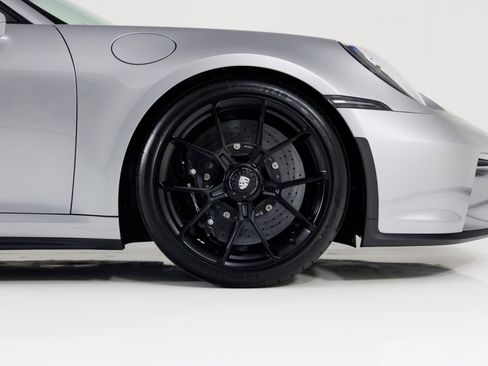 Used 2022 Porsche 911 GT3 image 13