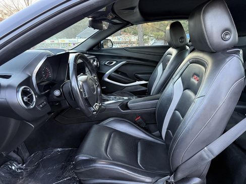 Used 2019 Chevrolet Camaro SS image 33