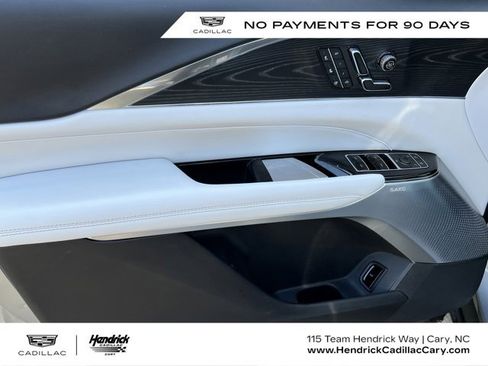 Certified 2024 Cadillac Lyriq Luxury AWD/4WD image 1