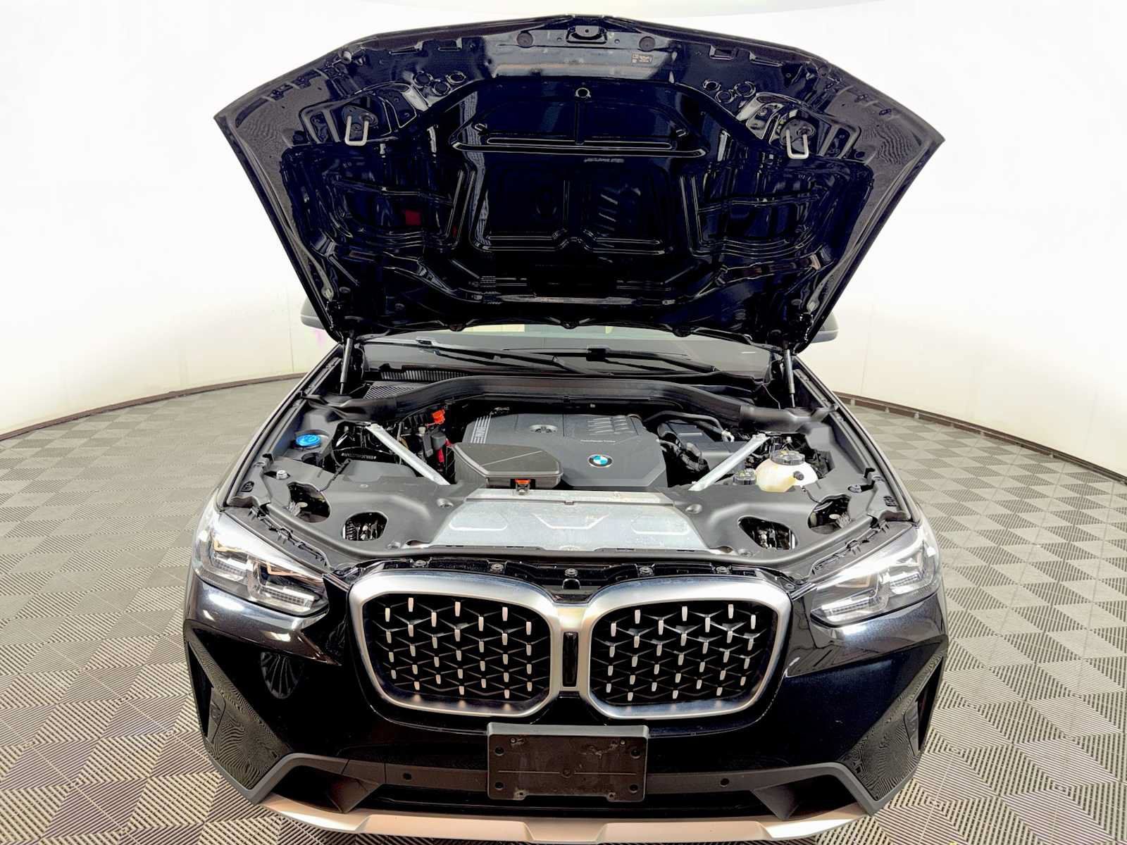 Used 2023 BMW X4 xDrive30i w/ Premium Package AWD/4WD image 31