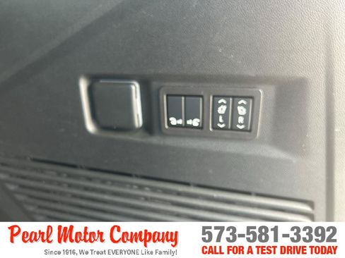 Certified 2023 Chevrolet Tahoe High Country AWD/4WD image 29