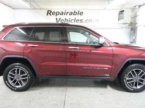 Used 2020 Jeep Grand Cherokee Limited AWD/4WD image 4