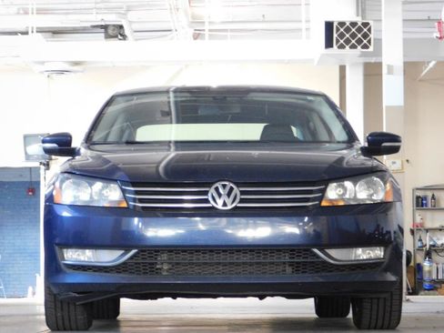 Used 2015 Volkswagen Passat 1.8T Limited Edition FWD image 12