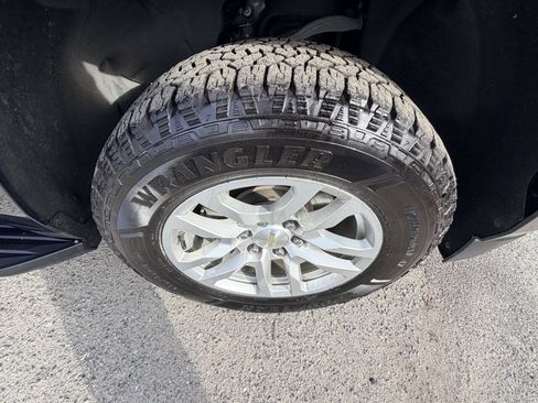 Used 2023 Chevrolet Tahoe 4WD image 47