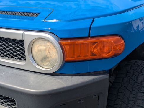 Used 2007 Toyota FJ Cruiser 4WD w/ Convenience Pkg image 10