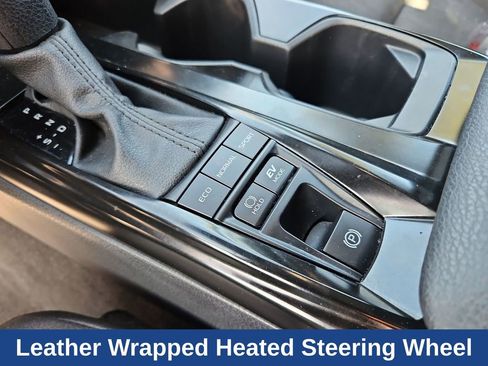 Used 2025 Toyota Camry LE image 9