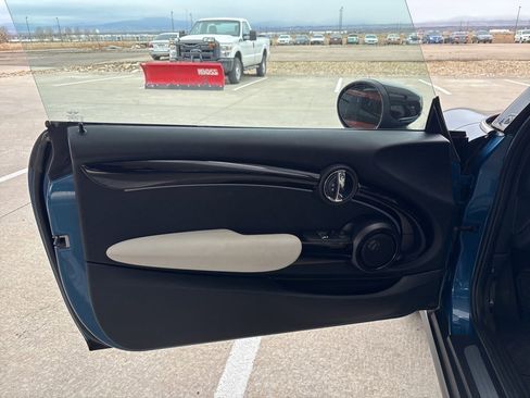 Used 2024 MINI Cooper SE image 9