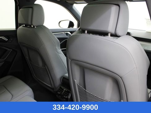 New 2025 Audi Q3 2.0T Premium image 19