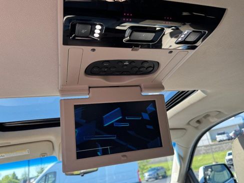 Used 2019 Cadillac Escalade ESV Luxury AWD/4WD image 12
