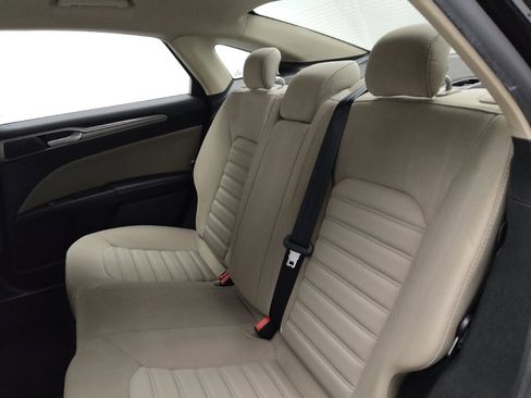 Used 2017 Ford Fusion S image 18