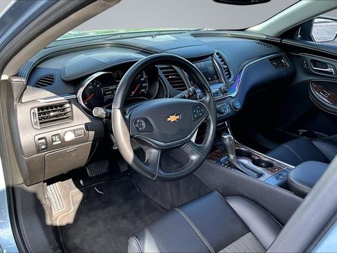 Used 2015 Chevrolet Impala LT w/ Convenience Package FWD image 14