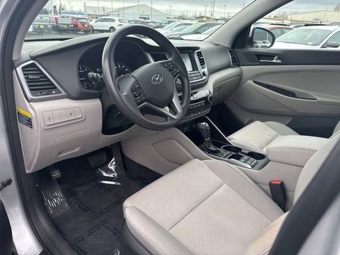 Used 2018 Hyundai Tucson SEL image 17