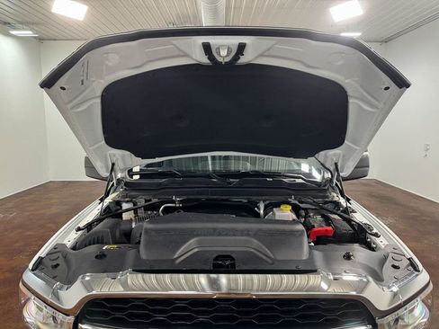 Used 2024 RAM 2500 Tradesman w/ Chrome Appearance Group image 85