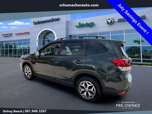 Used 2023 Subaru Forester Premium AWD/4WD image 5