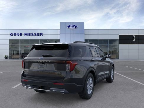 New 2026 Ford Explorer Active RWD image 30