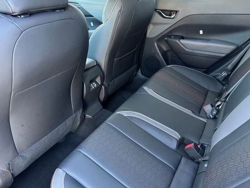 Used 2025 Subaru Crosstrek 2.5i Limited w/ Popular Package #3A image 9