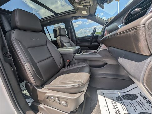 Used 2023 GMC Yukon XL Denali w/ LPO, Floor Liner Package AWD/4WD image 20