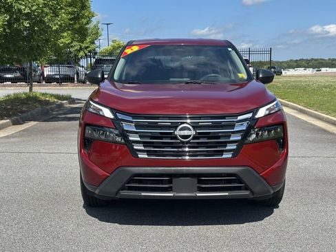 Certified 2025 Nissan Rogue S AWD/4WD image 2