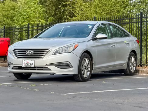 Used 2015 Hyundai Sonata SE FWD image 7
