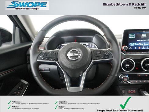 Used 2025 Nissan Sentra SR w/ Midnight Edition image 16