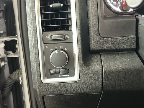 Used 2024 RAM 1500 Classic SLT AWD/4WD image 21