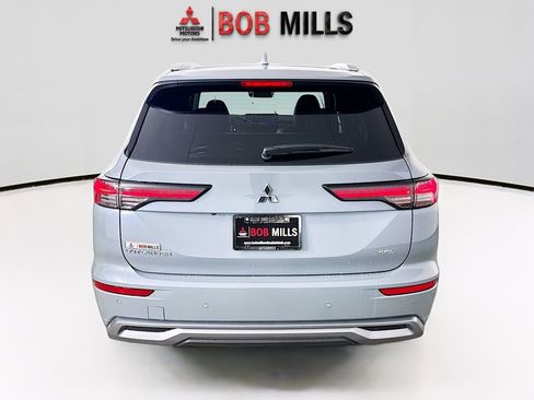 New 2026 Mitsubishi Outlander SEL FWD image 6