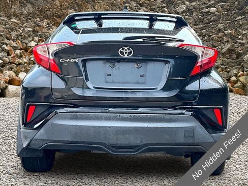 Used 2020 Toyota C-HR XLE FWD image 4