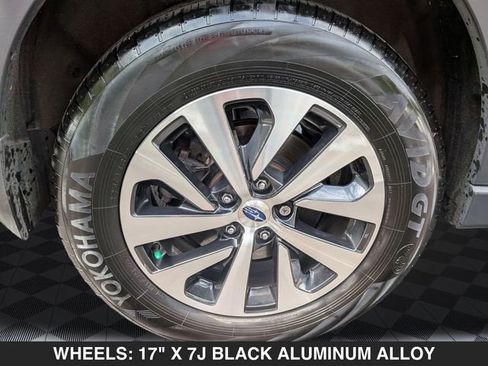 Used 2023 Subaru Outback Premium image 9