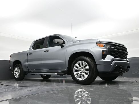 Used 2023 Chevrolet Silverado 1500 Custom image 26